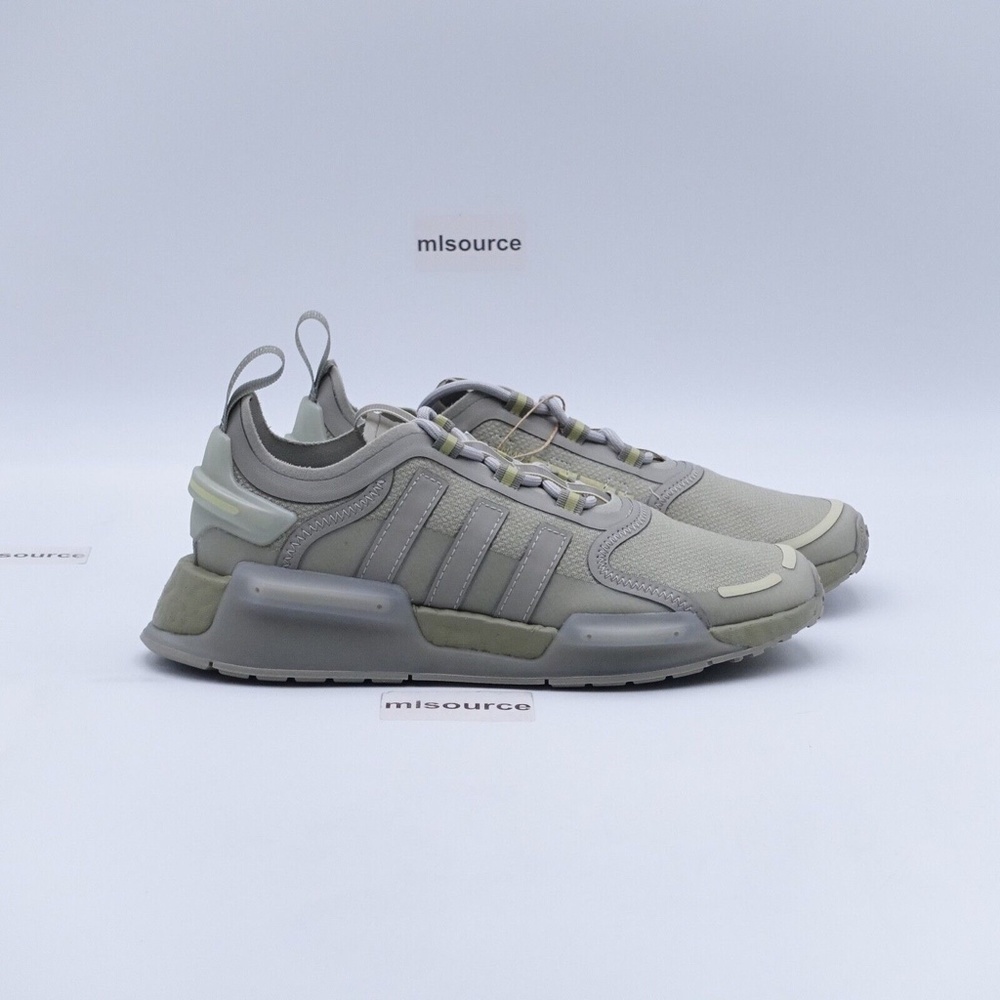 NEW adidas Originals NMD R1 V3 Sneakers GZ2134 Sand - Picture 2 of 10
